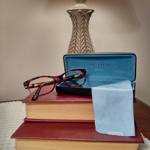 Women's Ted Baker Red Tortoise Frames With Original Case, Lens Cloth LIKE NEW - Picture 5 of 7
